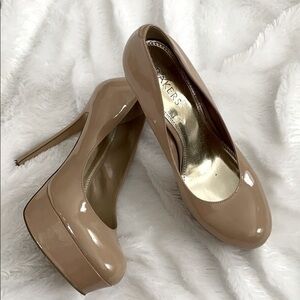 Bakers Taupe Heels size 9